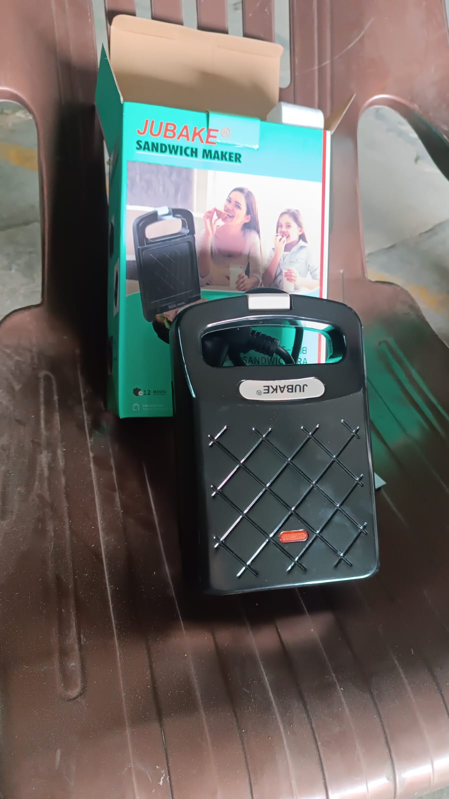 Sandwich Maker Makes Sandwich Non-stick Plates (1 Pc 500w)